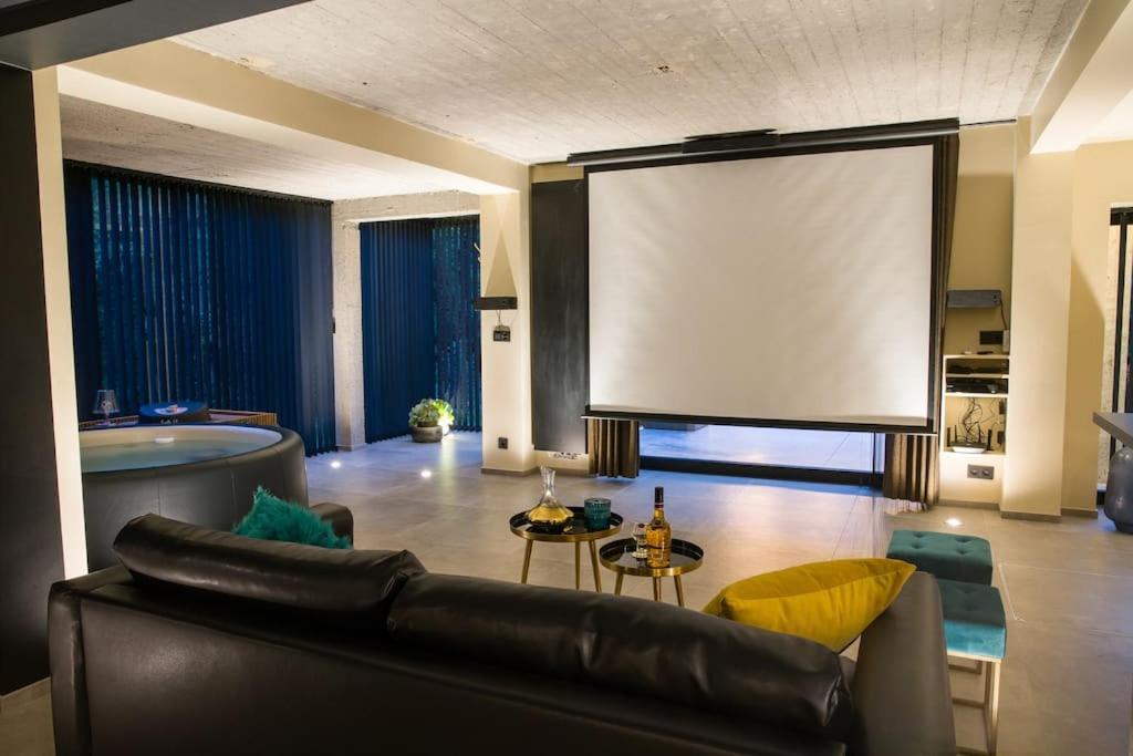 Buenas Noches Villa Standing Piscine & Wellness Boncelles Ngoại thất bức ảnh