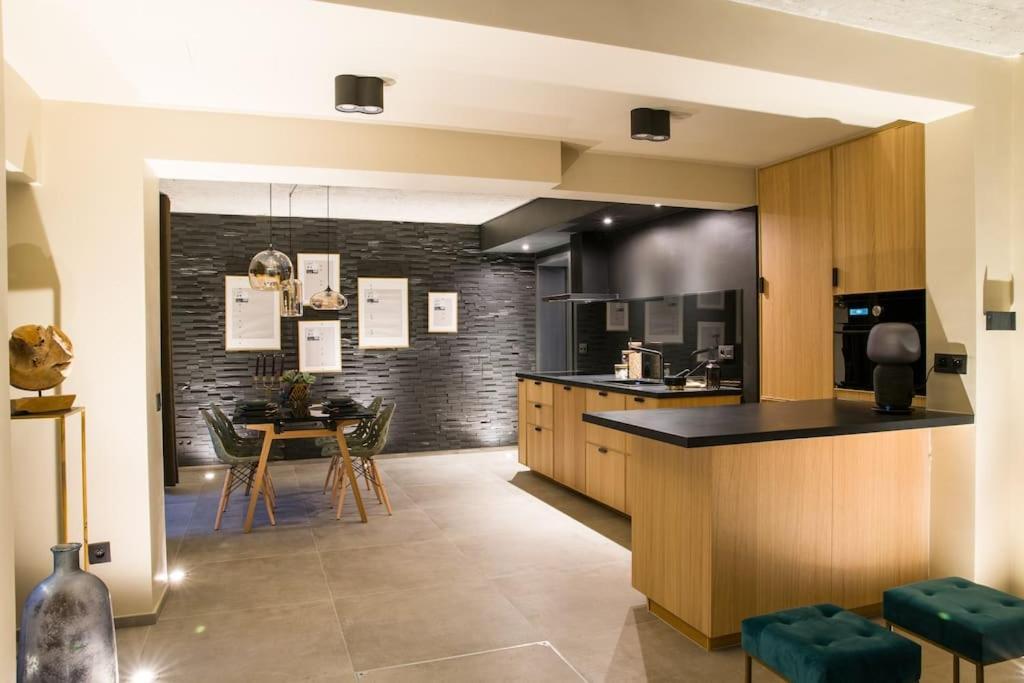 Buenas Noches Villa Standing Piscine & Wellness Boncelles Ngoại thất bức ảnh