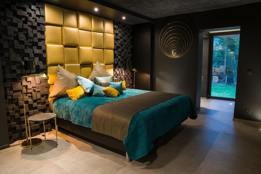 Buenas Noches Villa Standing Piscine & Wellness Boncelles Ngoại thất bức ảnh